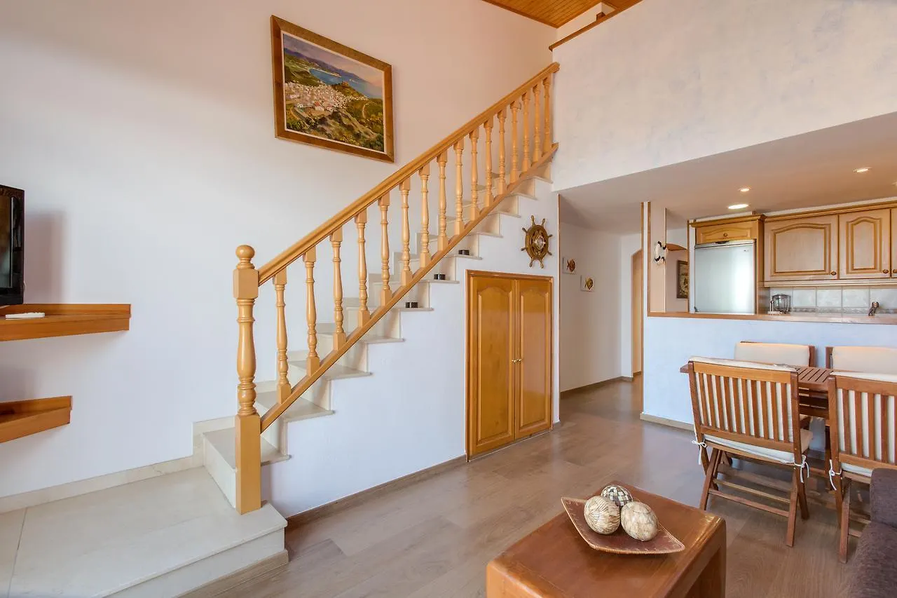 Flateli Begur Apartment